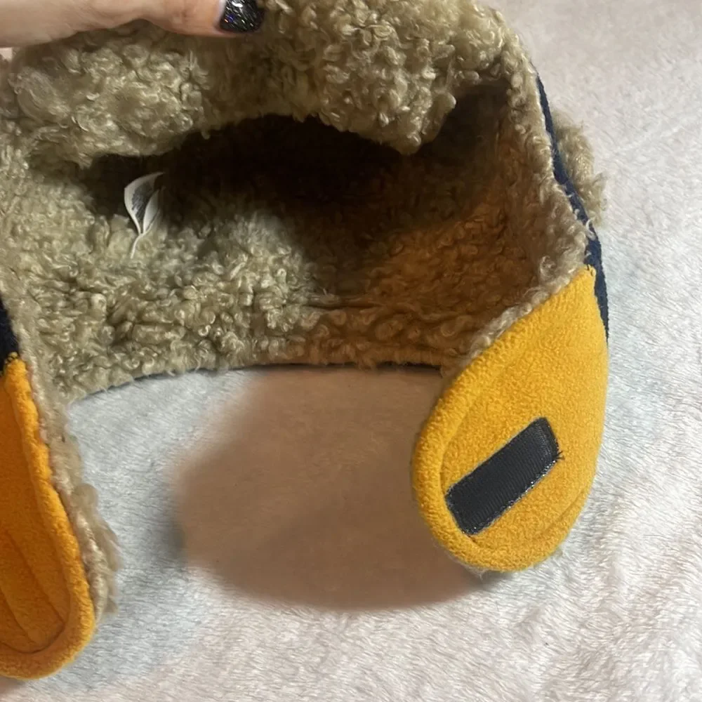 Kids Gap Sherpa lined winter hat